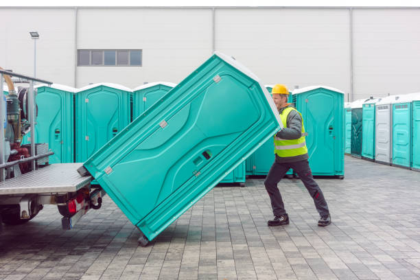 Porta potty delivery and setup in Bakersfield, CA