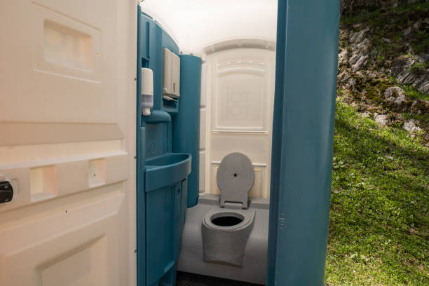 Portable Toilet Options We Offer in Bakersfield, CA