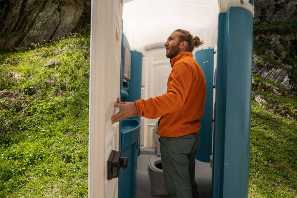 Best Affordable portable toilet rental  in Bakersfield, CA